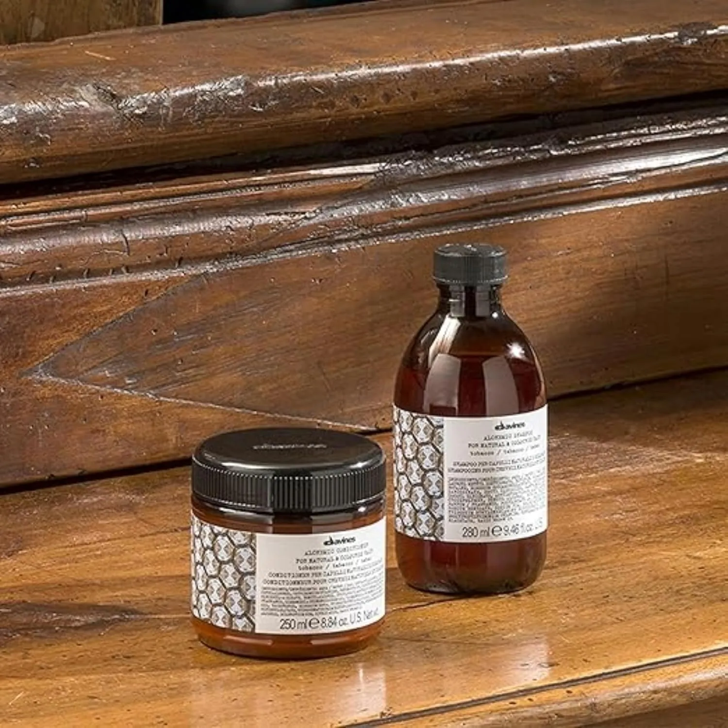 Davines Alchemic Shampoo, Safe Cleansing for Color Treated Hair, 6 Vibrant Shades To Illuminiate And Intensify