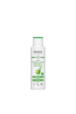 lavera Shampoo Freshness & Balance - Without Silicone - Lasting Freshness & a Well-Balanced Scalp - Vegan - Natural Cosmetics - 250 ml