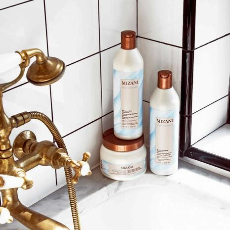 MOISTURE FUSION GENTLE CLARIFYING SHAMPOO