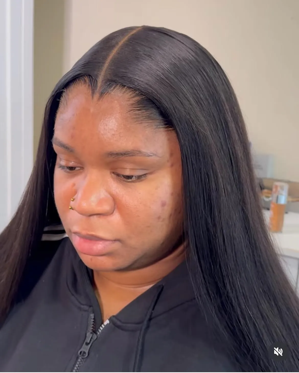New Trend Lagos Hairline Lace Front Wigs Human Hair Silky Straight with Bleached Knots HD Invisible 13X4 Lace Front Brazilian Hair Glueless Wigs 180% Density Pre Plucked M Hairline Wig For Woman 18"