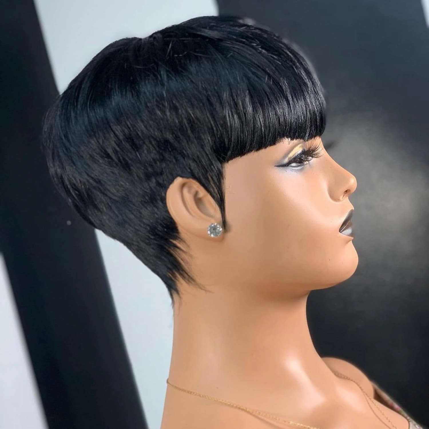 QiaQiaRing Pixie Cut Wig Human Hair For Black Women Chic Elegent Short Layered Pixie Cut Human Hair Wigs With Bangs Full Machine Made Brazilian Virgin Human Hair Nature Black Color