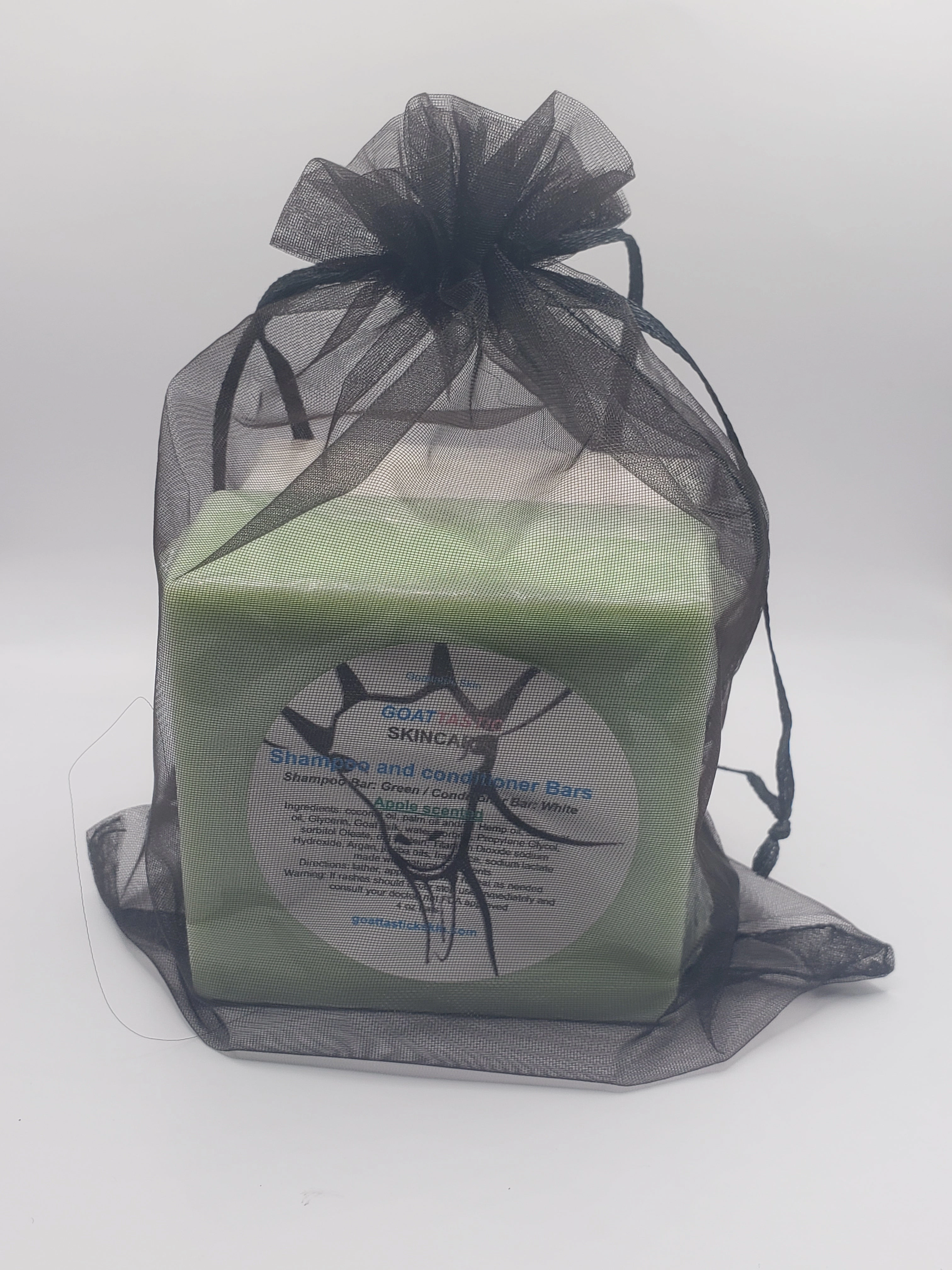 Shampoo & Conditioner Bars – Moisturizing, Nourishing Hair Care