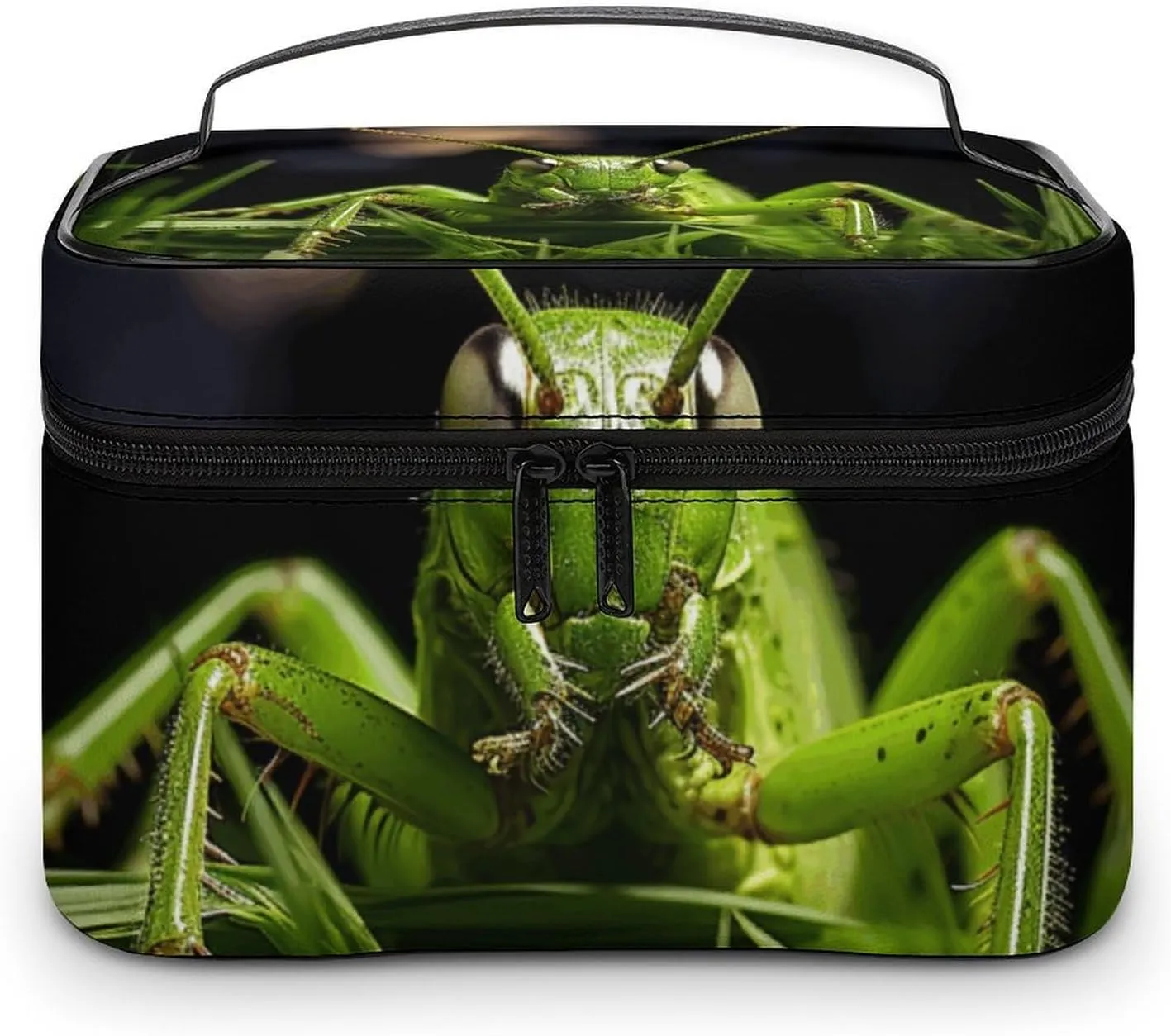 Travel Toiletry Bag for Women And Men,Grasshopper on Grass Toiletry Organizer, Makeup Bag Travel Organizer for Shampoo,Toiletries