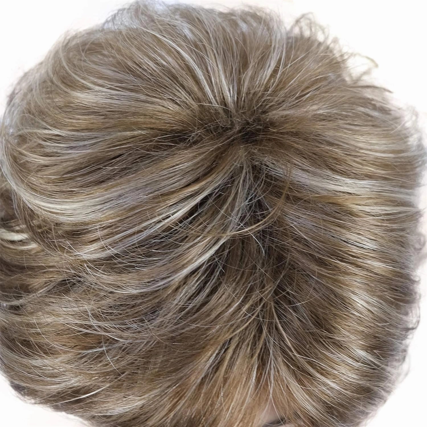 Wiginway Short Layered Shaggy Wavy Wigs Full Synthetic Bob Capless Wigs for White Women Brown Highlights